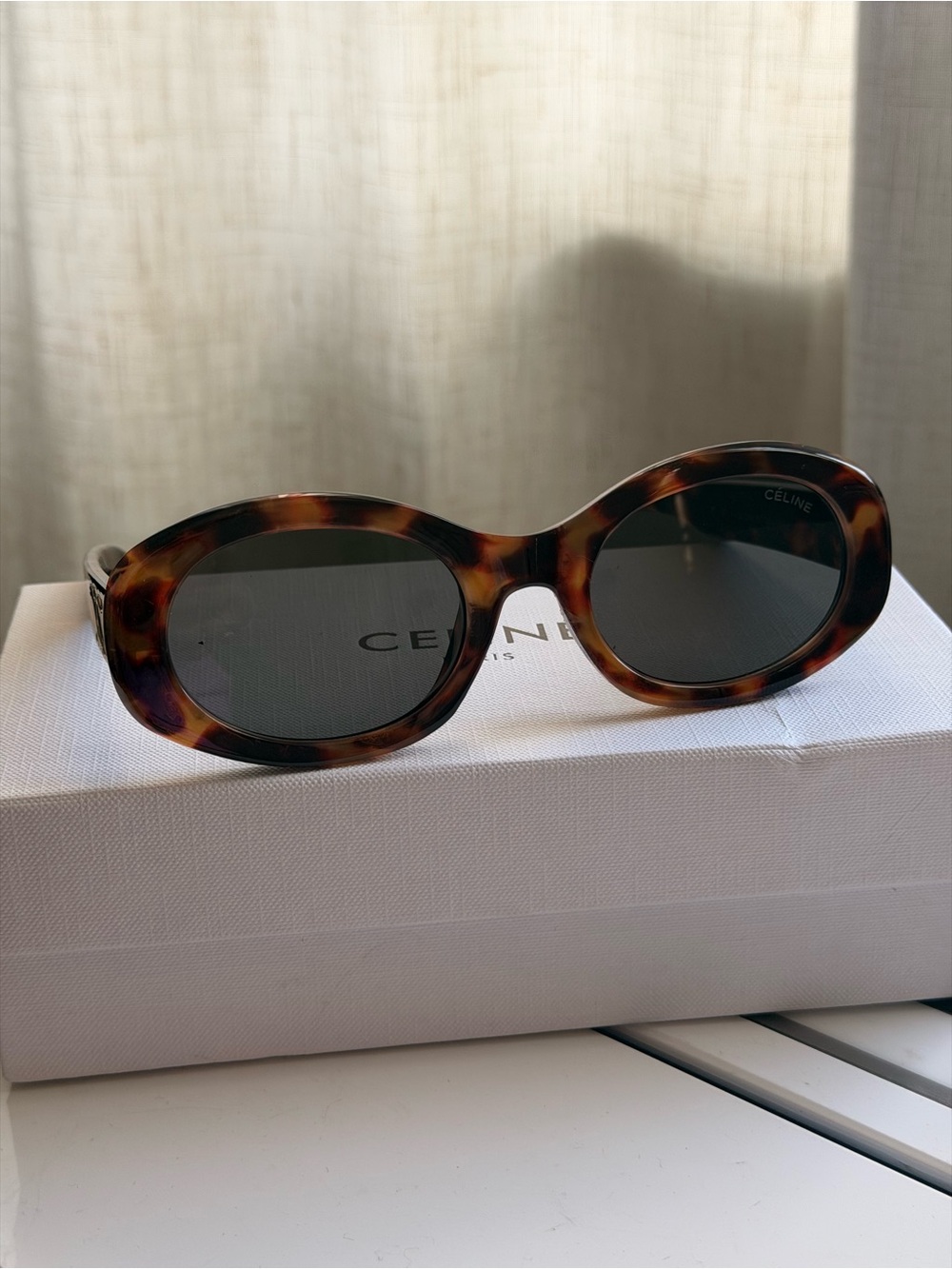 Women's Tortoiseshell Oval Sunglasses - Brown